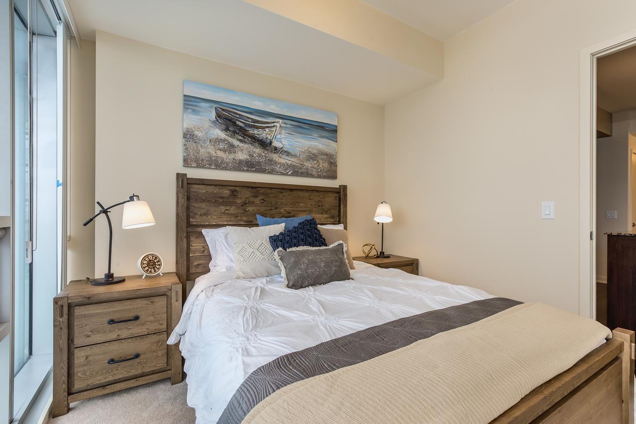 Upscale 3-Bedroom With Gorgeous Lake View โตรอนโต ภายนอก รูปภาพ